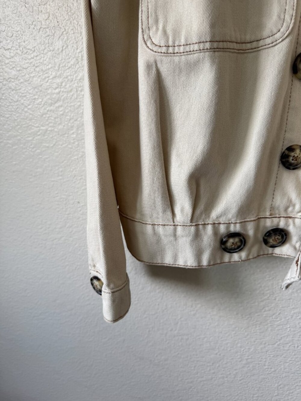 Free People Eisenhower Denim Jean Jacket Size Lg Ivory Cotton Collared Pockets - Picture 5 of 16